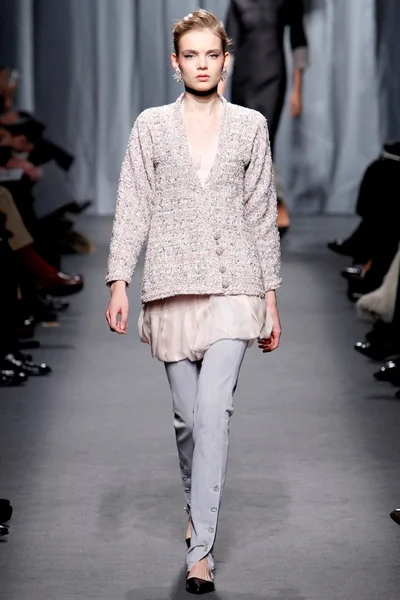 Look 26